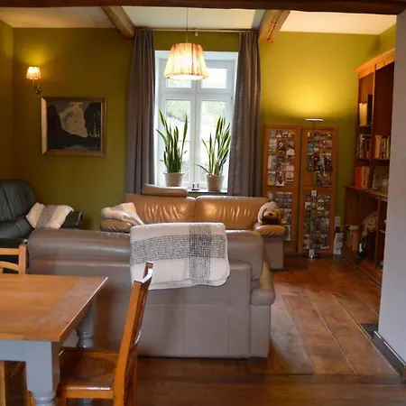 Aux 4 Saules De 4 Wilgen Bed & Breakfast 3*